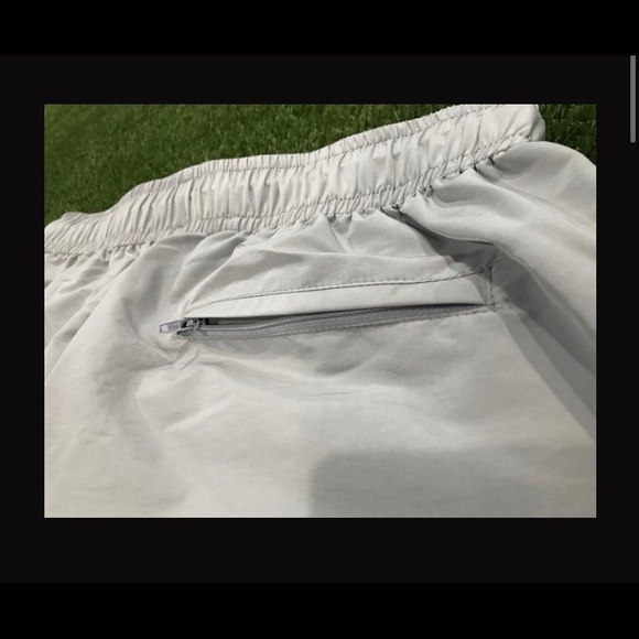 Men’s Summer Shorts - Picture 3 of 5